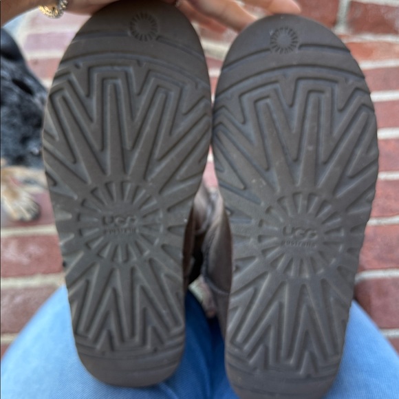 EUC Ugg Tall Boots with buttons SIZE 10 - Picture 7 of 7